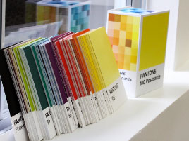 Kit cartes postales couleurs PANTONE® letterpress IMPRESSION DE LUXE LETTERPRESS mini couleur pantone